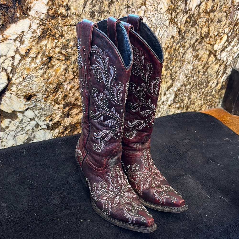 Embroidered Burgundy Western Boots